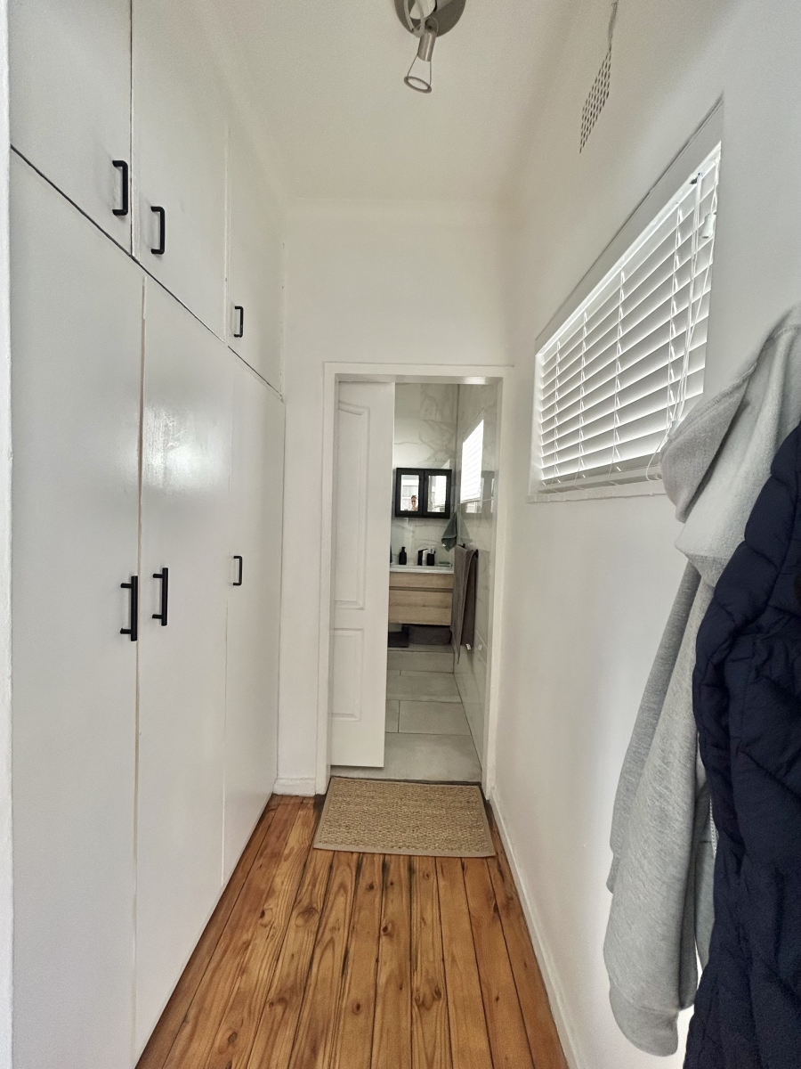 1 Bedroom Property for Sale in Green Point Western Cape